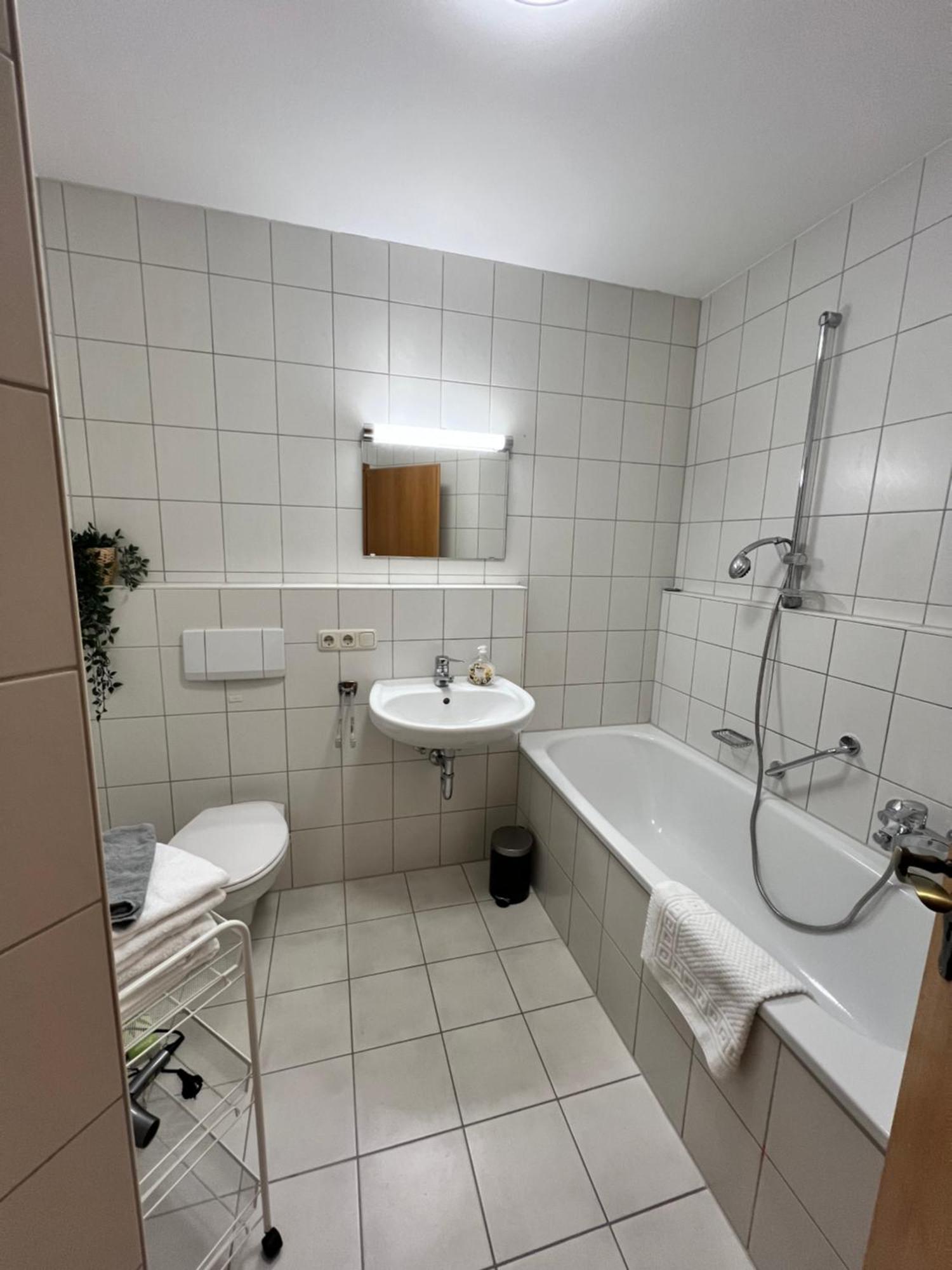 Dg-Wohnung In Waldkraiburg 50Qm Exteriér fotografie